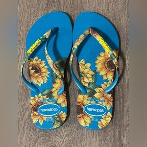 Havaianas Blue Sunflower Flip Flops 7/8